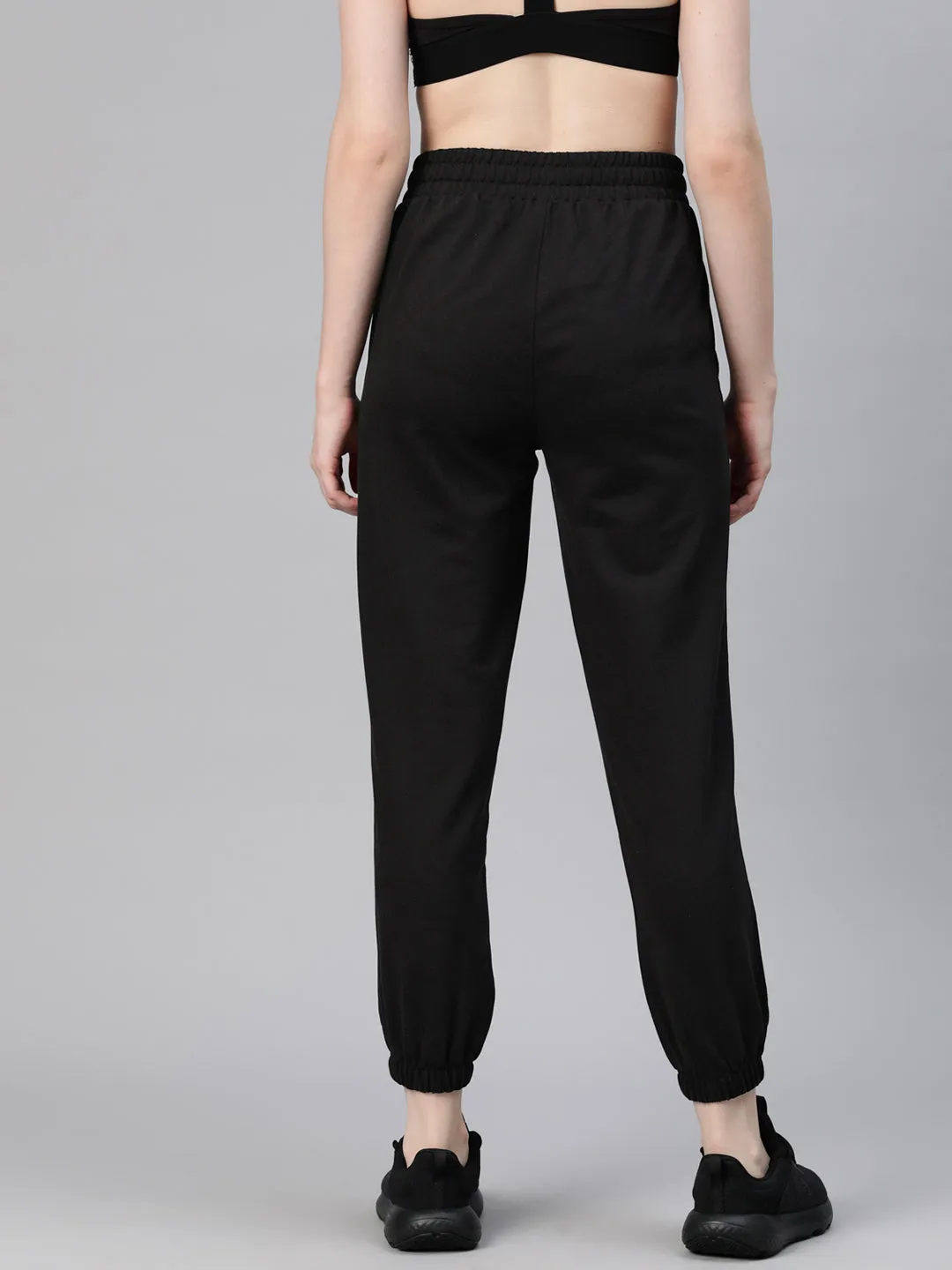 Alcis Women Solid Regular-Fit Joggers