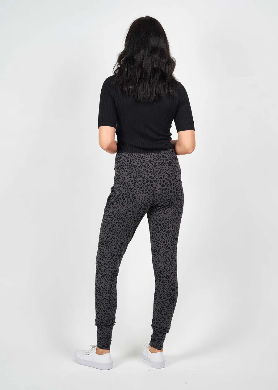 Gaga Bamboo Cuffed Sweat Pant - Steel Leopard