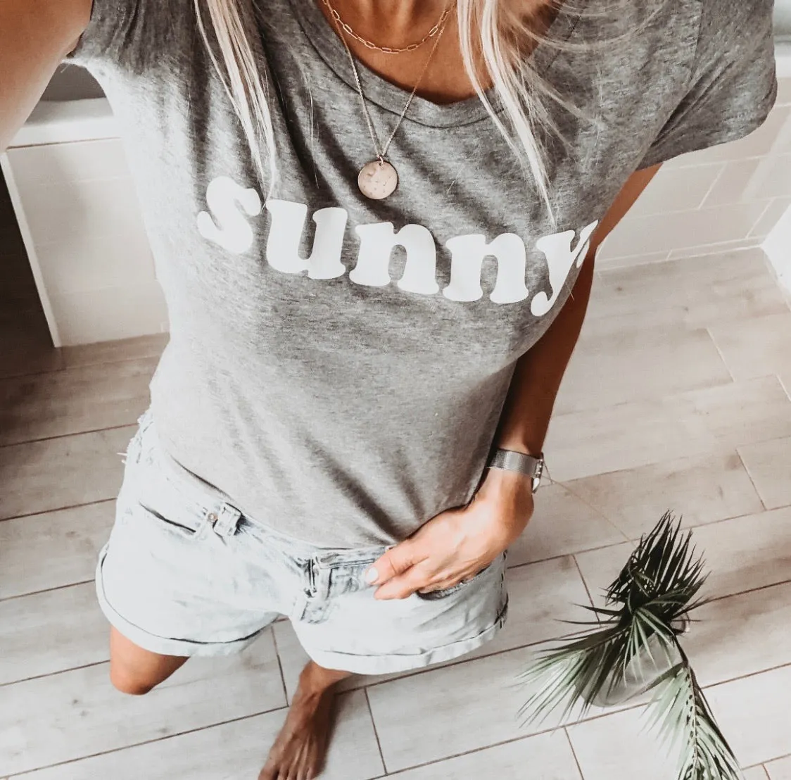 Grey SUNNY tee