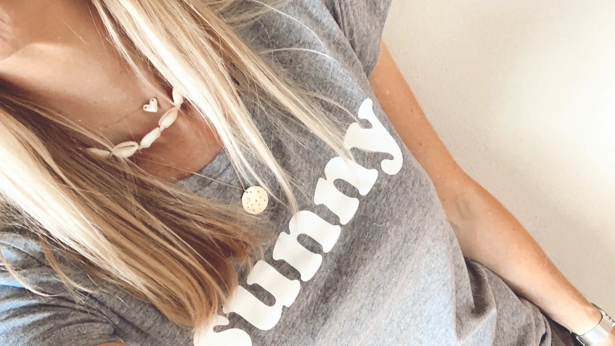 Grey SUNNY tee