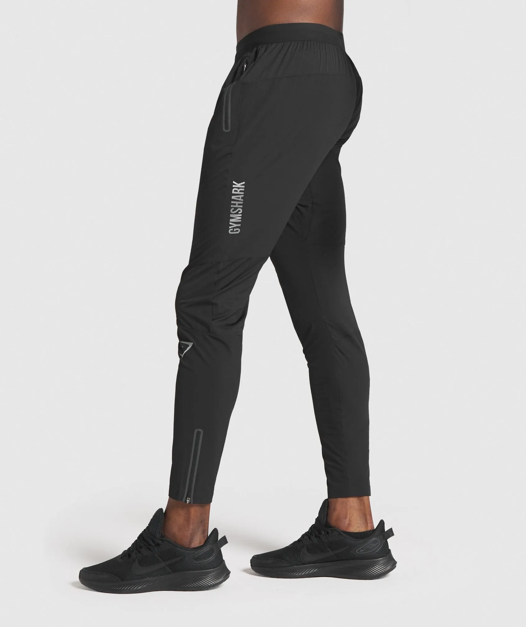 Gymshark Apex Joggers - Black