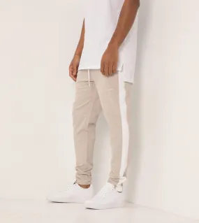 Jumpshot Track Pant Putty/White