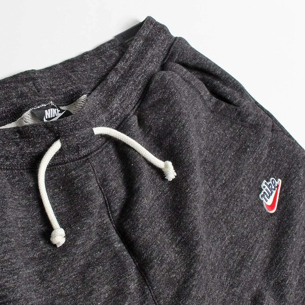 Nike Sportswear Heritage Shorts