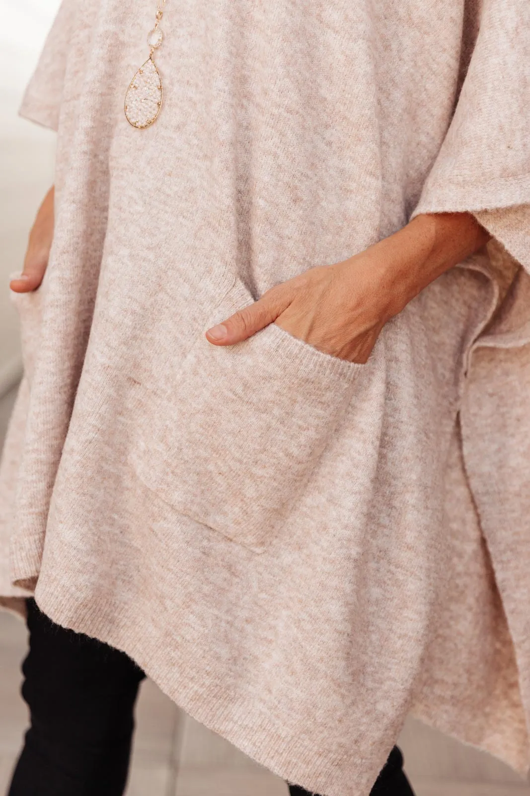 Pocket Poncho in Natural