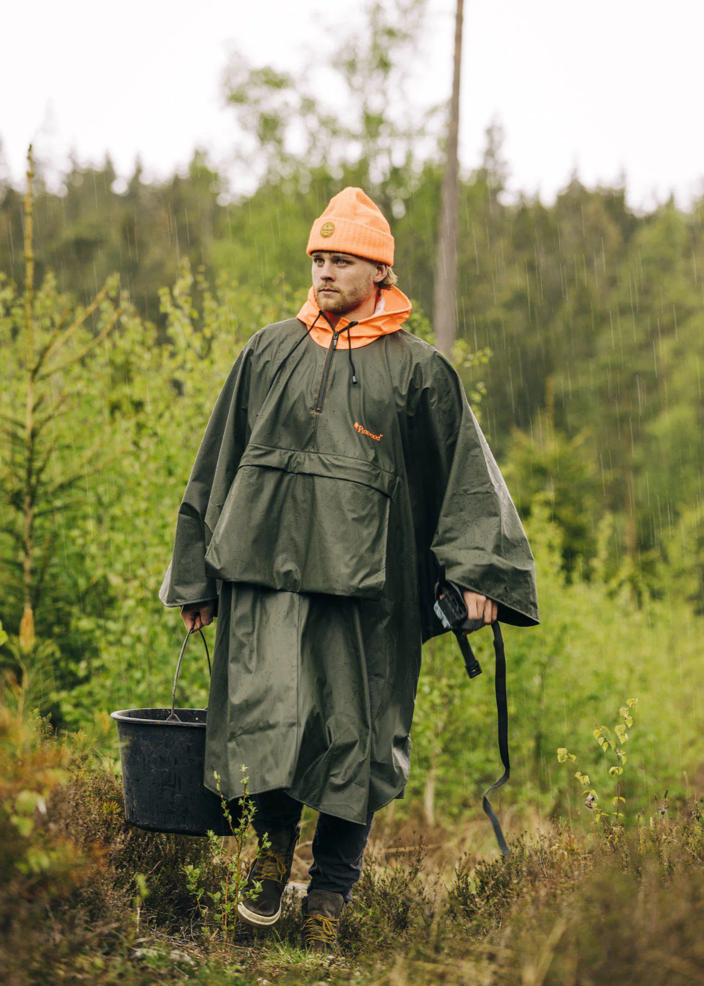 Poncho Pinewood® Gustav / Green/Orange